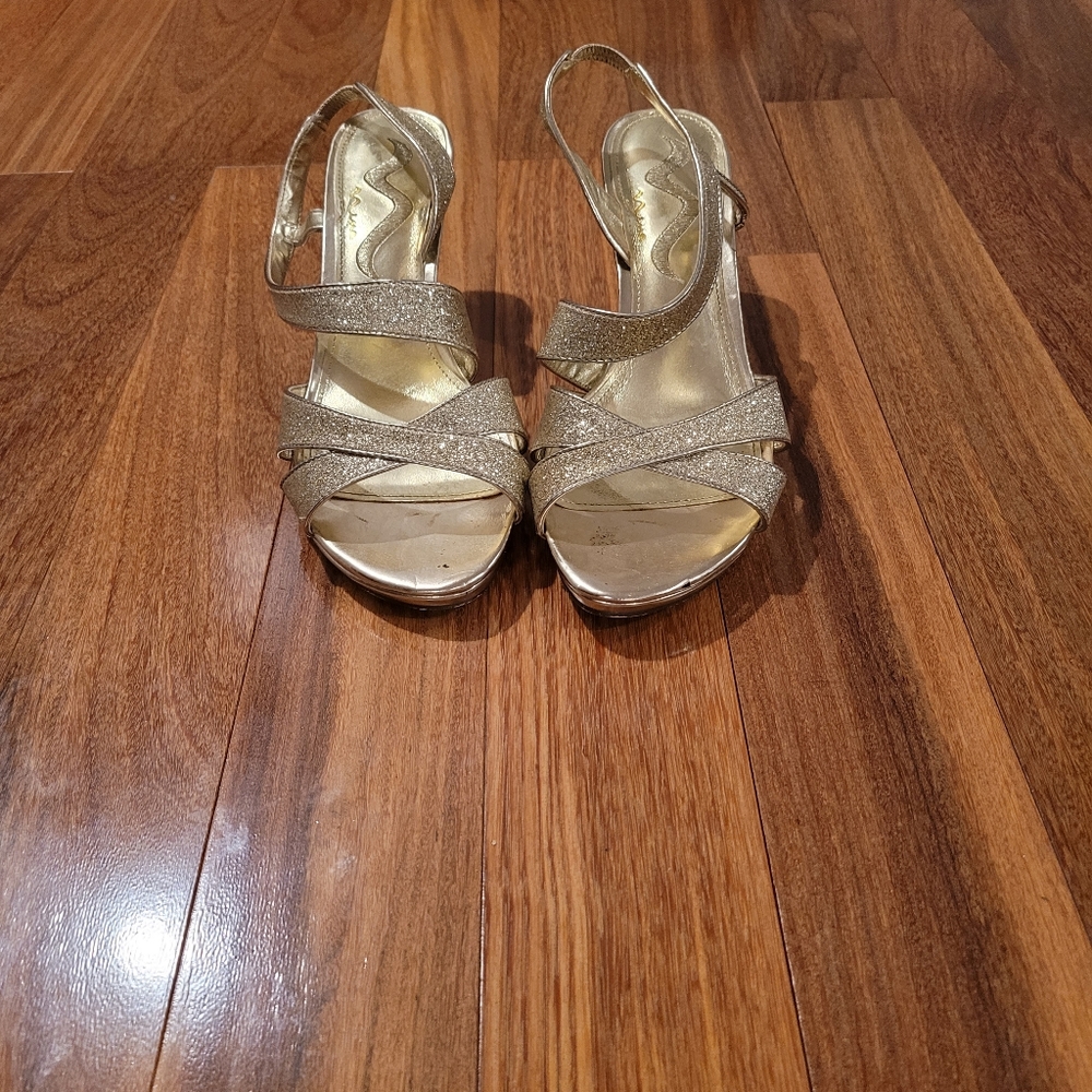Nina Golden Dress Shoes